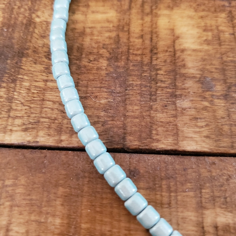 🇺🇸Powder Blue Beaded Necklace - Picture 6 of 7